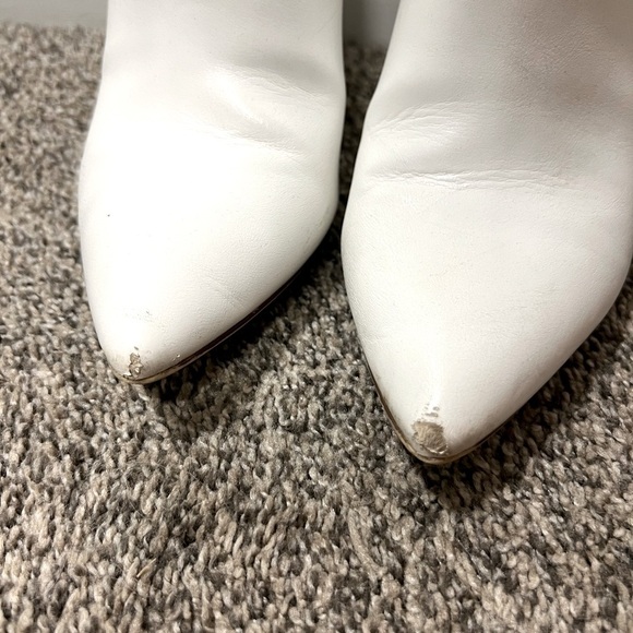 JustFab White Ankle Pointed Toe Heeled Booties Size 8.5 EUC - Picture 8 of 9